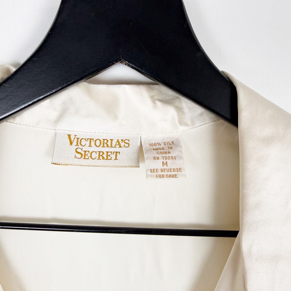 Vintage Victoria's Secret 100% Silk Sleep Shirt Cream - M - Picture 3 of 8